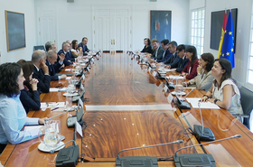 Gigafactoria reunión moncloa