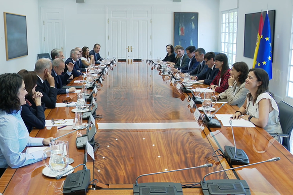 Gigafactoria reunión moncloa