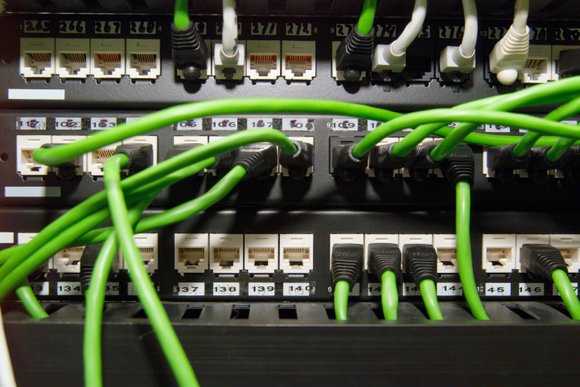Green network data center energy