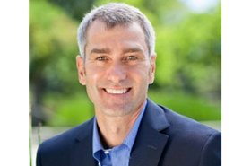 Bill Veghte, chief operating officer, HP