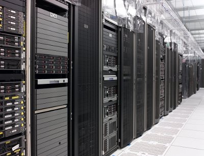 HP-Fort-Collins-lab-server-racks.JPG