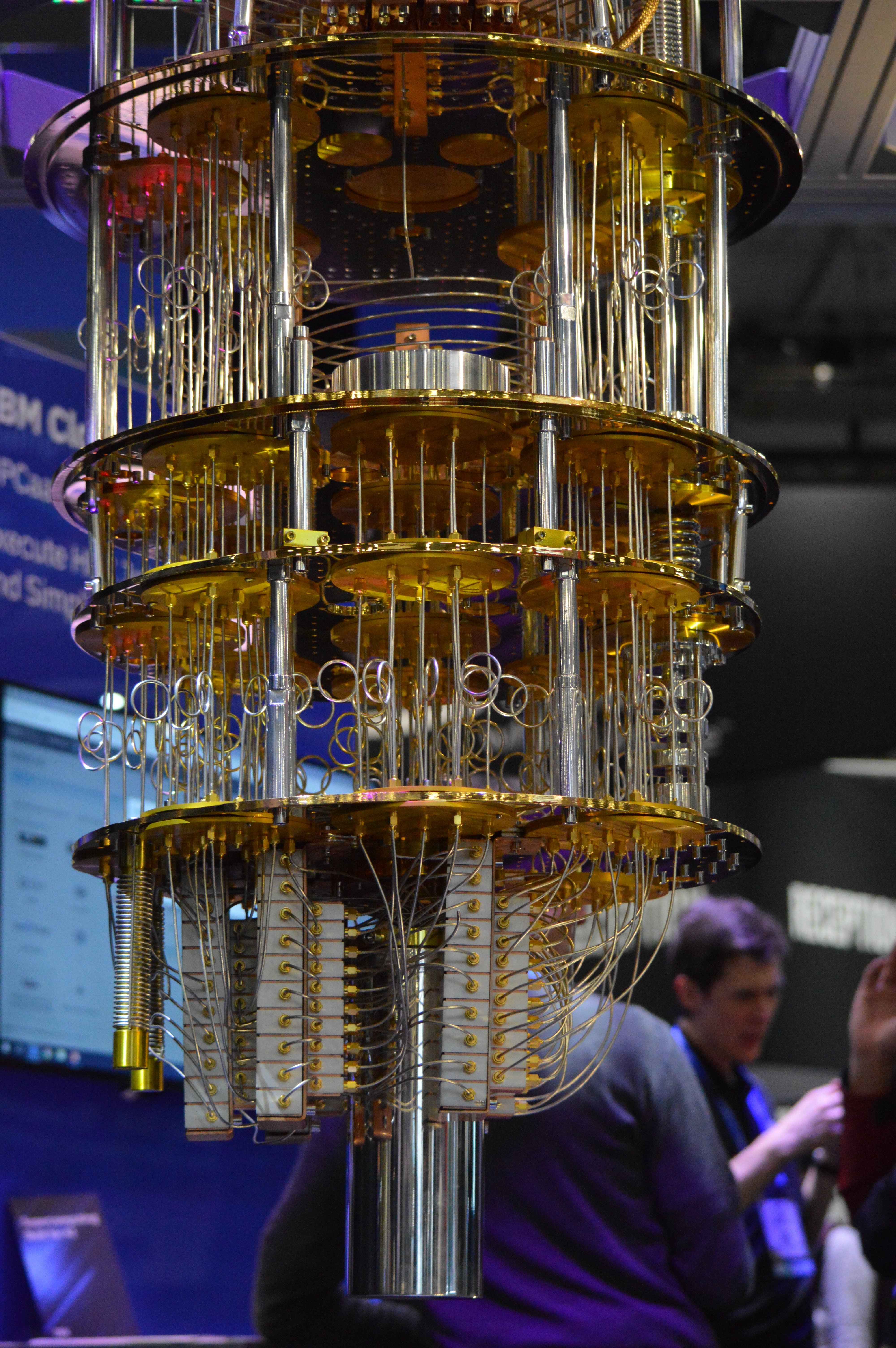 CES: IBM announces Q System One, a quantum computer in a 9ft cube - DCD