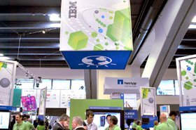 IBM at VMworld2010 sized_9.JPG