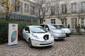 Nissan Leaf cars in Paris