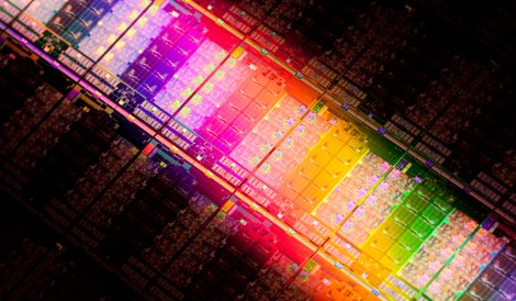 Intel Xeon E5-2600 v2 processor die