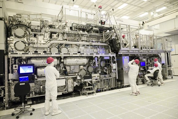Intel High NA EUV