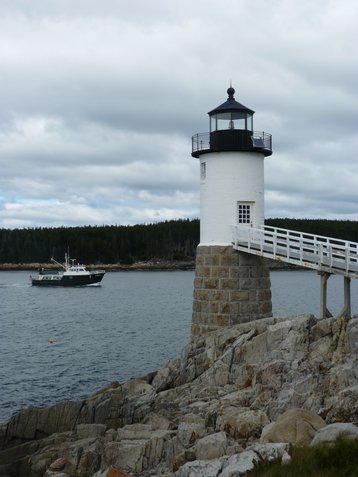 IsleAuHautLight.jpg