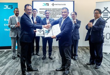 JLG and Mitsui Sign MOU on STeP DC and Solar Farm.jpg