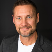 Joda Schaumberg Headshot