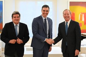 Jose_Luis_Escriva_Pedro_Sanchez_y_Brad_Smith_p.width-880