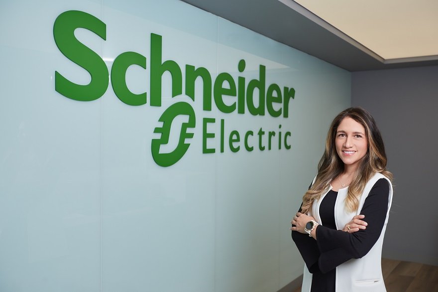 Lina Bernal, directora de Secure Power de Schneider Electric para el Clúster Andino 1.jpg