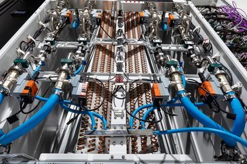 Liquid-cooling-heat-exchanger-unit-1900x1268.width-358