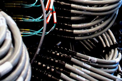 Lots of cables in data center_1.JPG