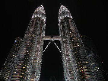 Malaysia_Skyscrapers_960x720.jpg