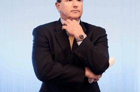 Mark Hurd Oracle 2.gif