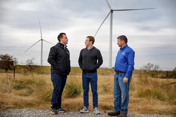 Mark Zuckerberg at a wind farm in Oklahoma