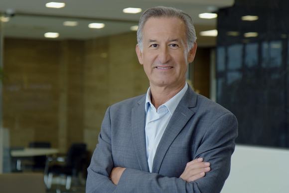 Martín Antúnez - LATAM Entry.jpg