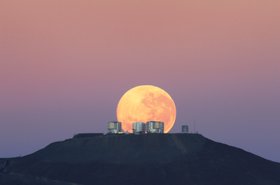 Moonset over ESO's Very Large Telescope