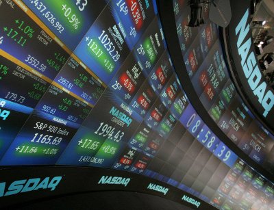 Nasdaq MarketSite screen in New York CityÔÇÖs Time Square