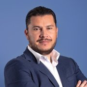 Óscar Canales