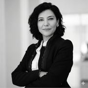 Özlem Merhametsiz