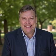 Pete Henderson Headshot Current (1)