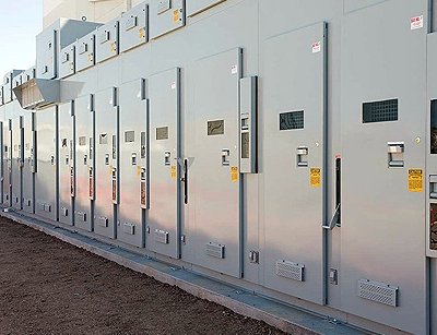 Phoenix-NAP-UPS-switchgear.jpg