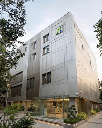 Pi Data Centers-Mumbai_DC Facade