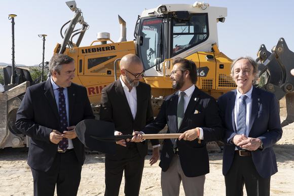 Primera piedra Alto Infrastructure