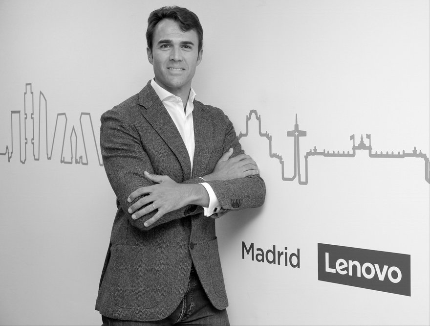 Retratos corporativos Lenovo 20-09-24 0173-modified