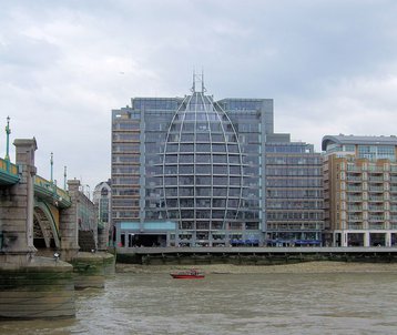 Ofcom Riverside_House,_Bankside_01.jpg