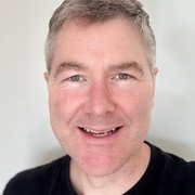 Robin Ferris headshot