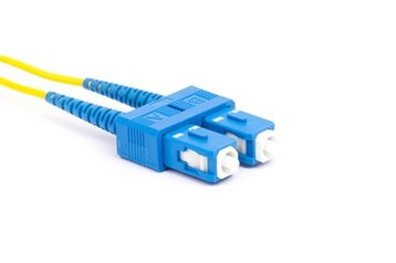 Single mode fiber optic patch cable