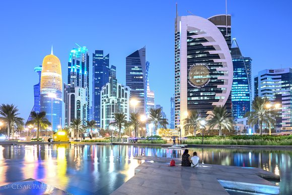 Skyline_of_Doha_West_Bay Wikimedia Ceslou.jpg