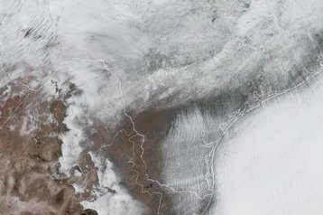 Snow_covered_Texas_satellite_Feb_15_2021.jpg