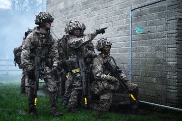 Soldiers with 1st Royal Regiment of Fusiliers on an excercise