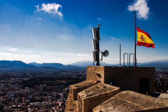 Spanish telco tower on Castillo de Santa Bárbara