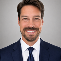 StephenM-Headshot