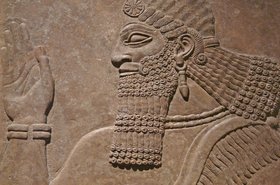 sumerian assyrian wall carving british museum