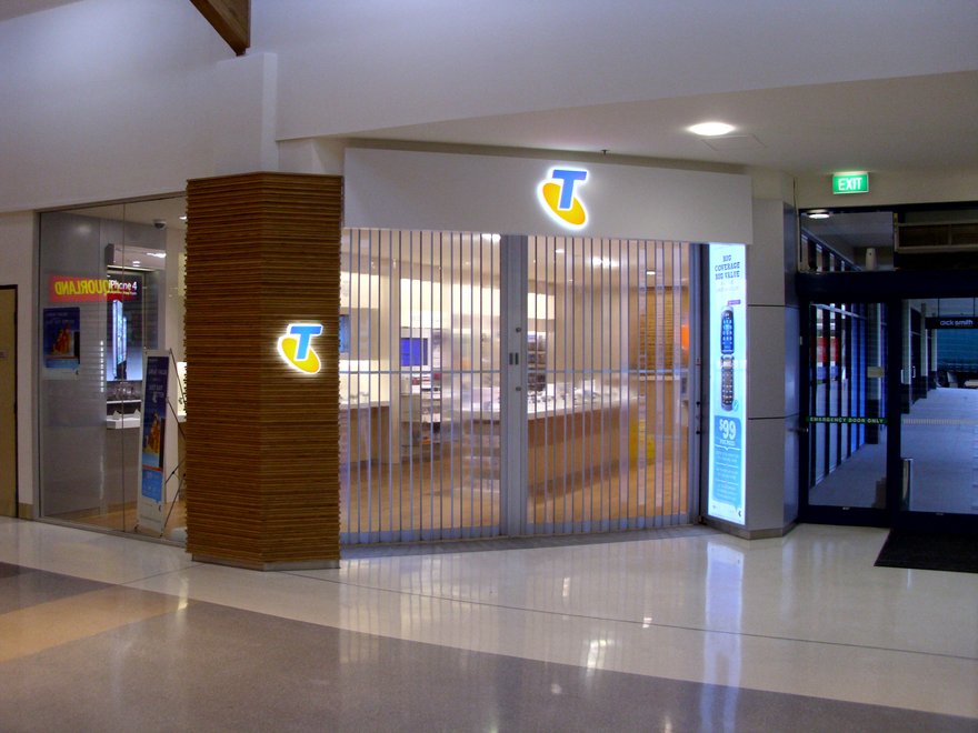 Telstra_Store_in_the_Sturt_Mall_(1).jpg