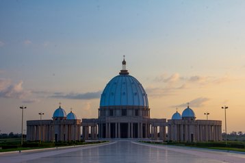 Yamoussoukro 'Basilica of Our Lady of Peace,' Côte d'Ivoire