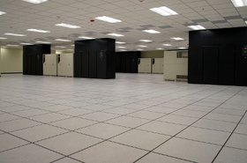 Vacant raised floor