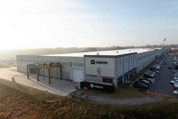 Vertiv Pelzer exterior