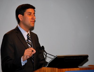 Vivek-Kundra-at-NASA.JPG