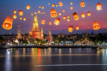 wat arun buddhist temple thailand thinkstock photos photo bylove