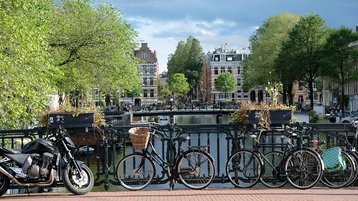 amsterdam-2799491_960_720.jpg