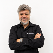 Leonardo Viana