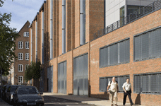 case_hampshire_en_121109-1_0.gif