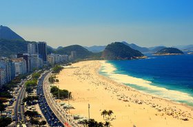 copacabana-beach-rio-de-janeiro-1440x900_0.jpg