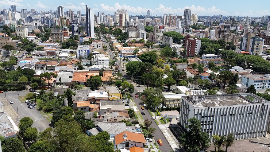 curitiba-2778942_1920.jpg